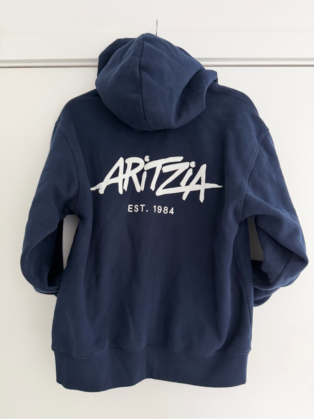 NWT Exclusive Rare Aritzia Perfect Hoodie in Admiral — 1984 Logo — Medium